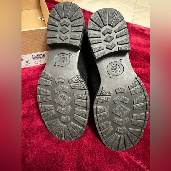 NIB Born Cove black suede boot 7.5 - Picture 4 of 7